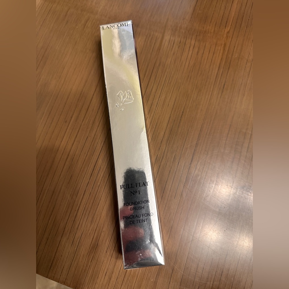 New lancôme brush
